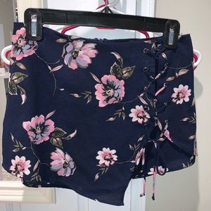 Floral skort with lace up side